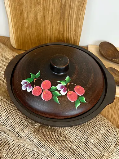 Котел с крышкой керамический (глиняный) резной Вишня 3 л - фото 3