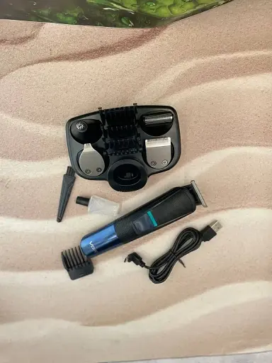 Чоловічий набір для стрижки та грумінгу VGR V-108 (10 в 1, База-органайзер). - фото 3