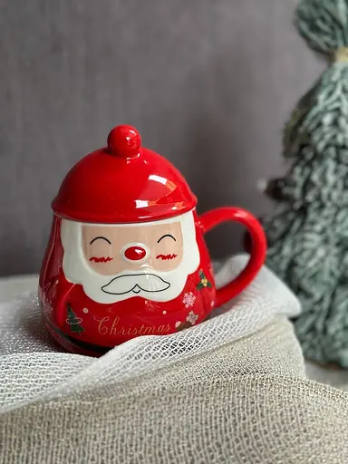 Новорічна кружка Olens Різдвяний помпон з кришкою керамічна 350 мл Червона - фото 3