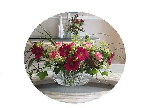 Овальная ваза Velou XL элегантная для тонких композиций с нижней вставной пластиной для надежного удержания - фото 4