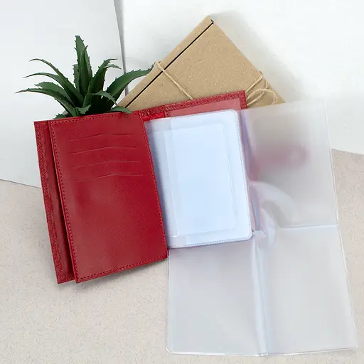 Обложка кожаная на документы 2 в 1: паспорт и права на кнопке красный питон - фото 2