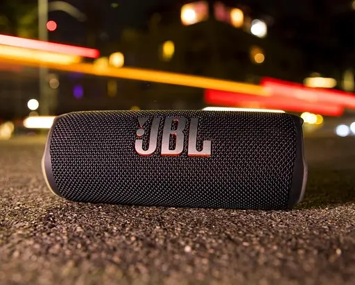 Портативна акустика JBL Flip 6 бездротова чорна - фото 4