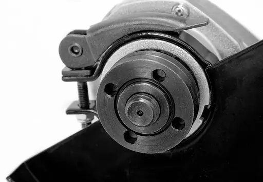 Угловая шлифмашина HECHT 1309 - фото 4