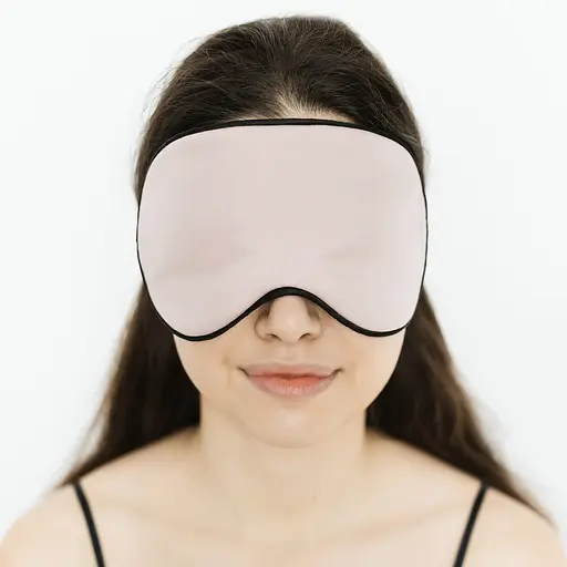 Маска для сна из мерсеризованного хлопка «Чумацький Шлях» с нескользящей резинкой и охлаждающим гелевым вкладышем в Подарочной упаковке Розовый (1144-02) - фото 9