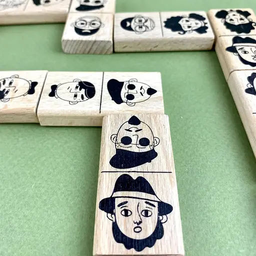 Настільна гра Доміно "Персонажі" 900620 від 2 до 6 гравців 45 елементів - фото 6