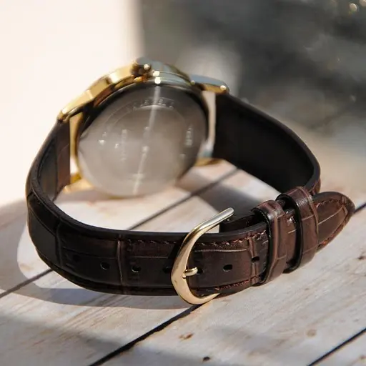 Мужские японские часы наручные стильные с кожаным ремешком Оригинал Casio MTP-V002GL-1BUDF - фото 3