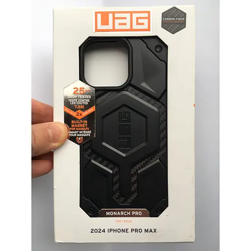 Оригинальный противоударный чехол UAG Monarch для Iphone 16 Pro Max (6.9") Carbon Fiber 114457114242 - фото 2