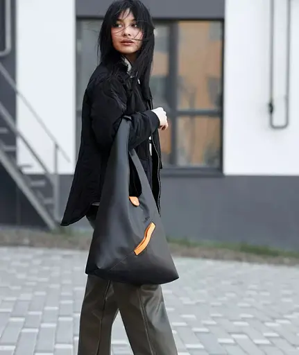 Женская сумка Sambag HOBO M черный 35 х 40 х 8 см (53200129) - фото 7