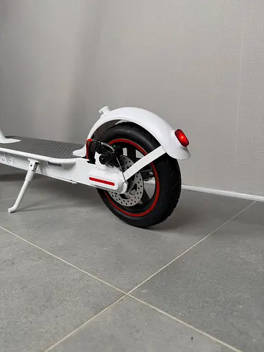 Електросамокат 8,5 дюйма UMI U8 PRO (600W, 13Ah) Білий +Амортизатор +Арр - фото 5