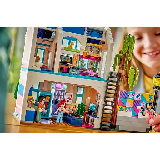 Конструктор LEGO Friends Родинний дім Ліан 946 деталей (42687) - фото 10