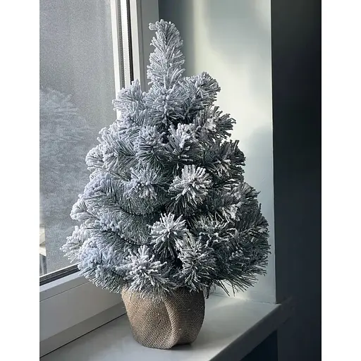 Ялинка Hvoya Classic в мішковині 50 см засніжена - фото 3