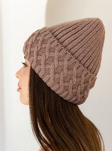 Женская зимняя шапка Виктория из шерсти 20% с узором и флисовой подкладкой светло Коричневый - фото 2