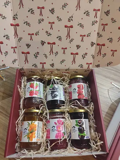 Набір подарунковий 6*360г Свято вже поруч