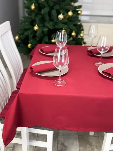 Водовідштовхувальна скатертина новорічна Бордовий однотон 180х130 см