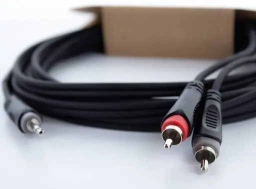 Коммутационный кабель mini Jack 3,5 stereo - 2x RCA 5м Cordial EY 5 WCC - фото 3