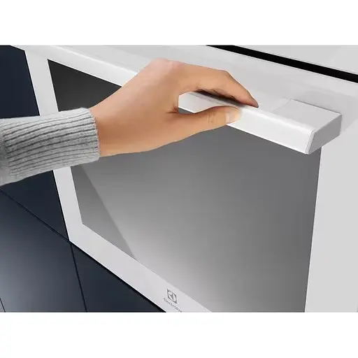Духовка электрическая Electrolux EOF3H40BW - фото 6