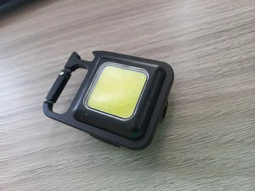 Ліхтарик багатофункціональний з карабіном Rechargeable Keychain Light акумуляторний 3 режими - фото 6