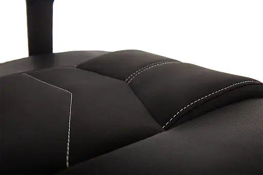 Геймерское кресло GT Racer черное (X-2755 Black) - фото 5