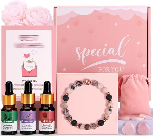 Подарунковий набір браслетів-дифузор з лавового каміння включає браслет з лавового каменю і захисну коробку, ефірну олію лаванди