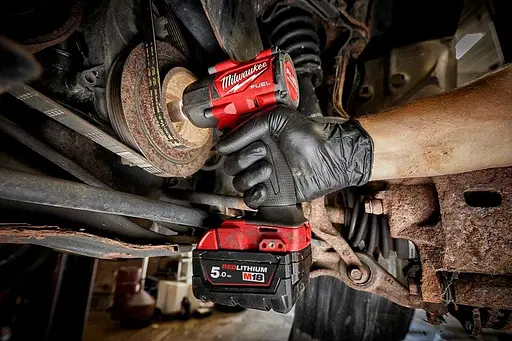Гайковерт ударний акумуляторний Milwaukee M18 FMTIW2F12-502X 18В АКБ 2х5 А/год 0-2575 об/хв 881 Нм 1/2" ЗП M12-18FC кейс 6.28 кг - фото 2