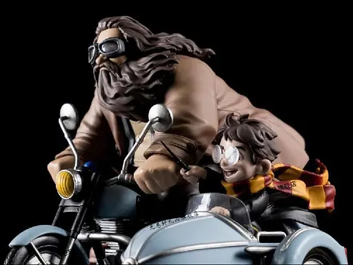 Діорама Q-Fig Max Гаррі і Хагрід на чарівному мотоциклі Harry Potter And Rubeus Hagrid 16.0 см НР 05.42 - фото 9