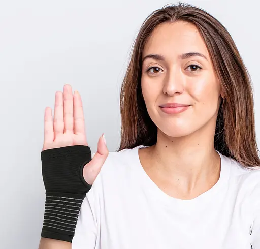 Фіксатор зап'ястя та долоні Gymtek розмір М чорний - фото 9