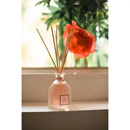 Ароматизатор для дома Collines de Provence Rose & Hibiscus 100 мл - фото 2