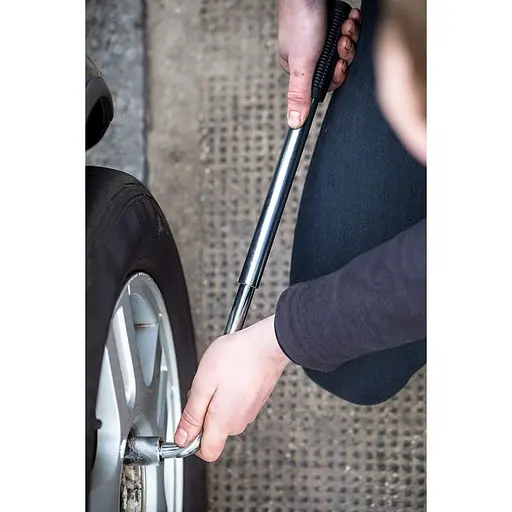 Ключ телескопічний Stanley для заміни коліс, дві головки 17/19 мм і 21/23 мм (STHT80890-0) - фото 3