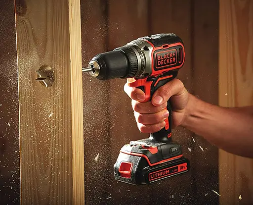 Аккумуляторная дрель-шуруповерт Black+Decker с АКБ и ЗП BL186KB - фото 4