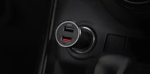 Автомобильное зарядное устройство для Xiaomi Mi Car Quick Charger 3.0 37 W (CC06ZM) - фото 3