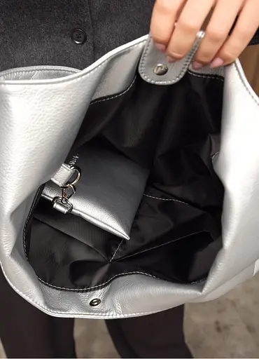 Женская сумка Sambag HOBO M серебро 35 х 40 х 8 см (53200003) - фото 9