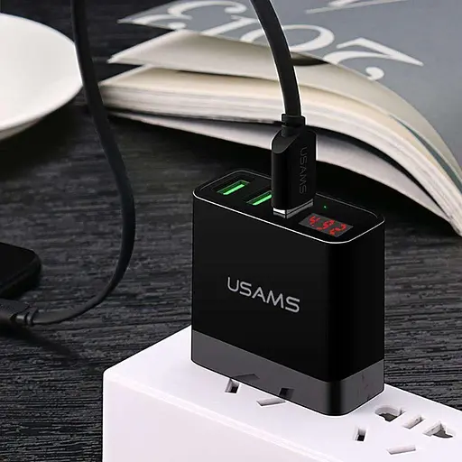 Зарядний пристрій із жк-екраном 3 порти usb Usams US-CC035 - фото 2