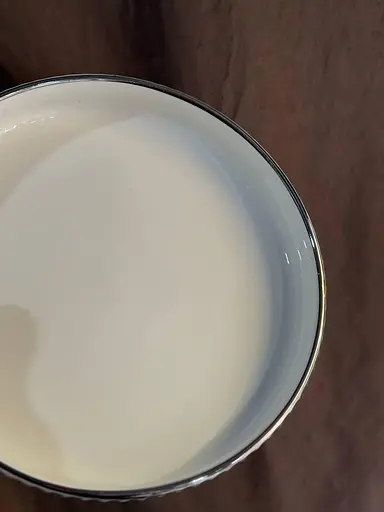 Керамическое блюдо 1574S с рельефом на серебристой подставке 28 см - фото 9