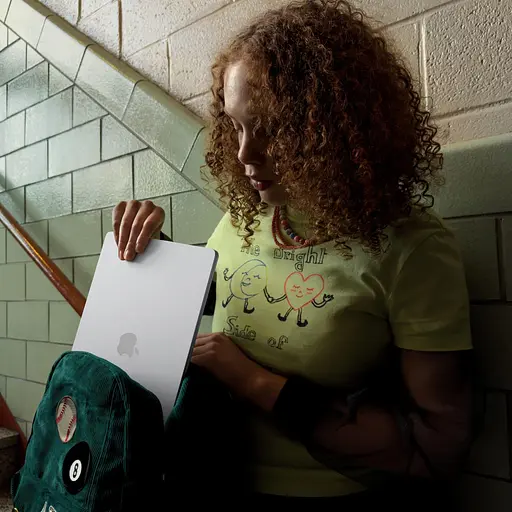 Ноутбук Apple 15.3 MacBook Air / M5/16GB/512SSD/UMA/MacOS/Sky Blue (MDVQ4UA/A) - фото 9