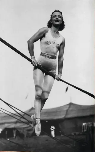 The Circus. 1870s-1950s - фото 10