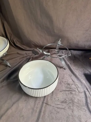 Керамическое блюдо 1568 S с рельефом на серебристой подставке 16,5 см - фото 5