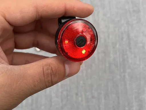 Вело фара с задним фонарем мигалкой RB-B13 велосипедный аккумуляторный водонепроницаемый фонарь с креплением - фото 9