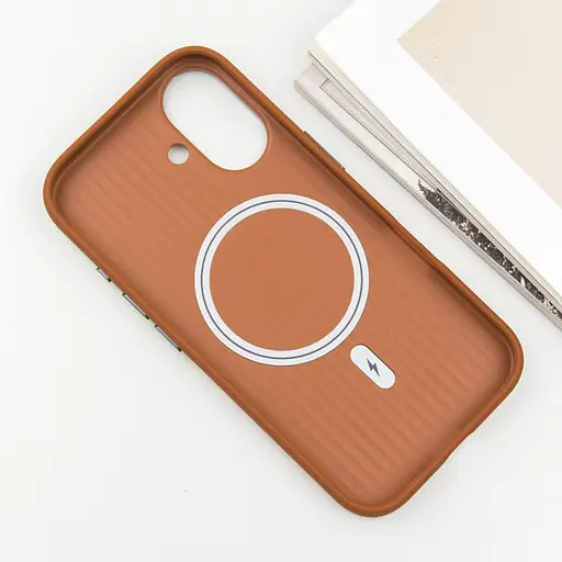 Шкіряний чохол Epik Carved with MagSafe для Apple iPhone 16, 6.1 Orange - фото 4