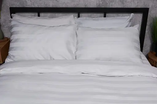 Набор наволочек Moon&Star Satin Stripe Royal White 60х60 см 2 шт - фото 1