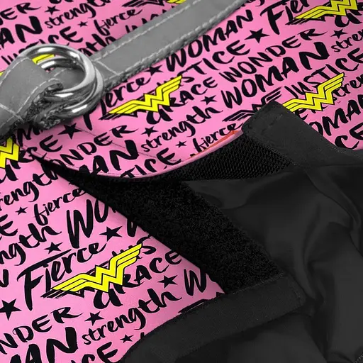 Шлея для собак Waudog Clothes м'яка з QR паспортом, малюнок "Диво-жінка в рожевому", S1 - фото 3