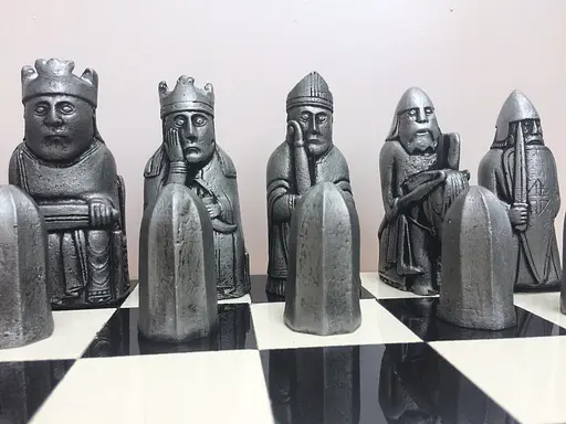 Шаховий набір острова Льюїс/шаховий набір чарівників ефект античної бронзи та олова - фото 7