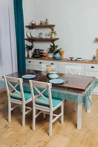 Скатертина силіконова з бірюзовою стразовою стрічкою 390х150 см - фото 2