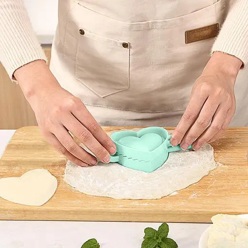 Форма ліплення для пельменів, вареників та равіолі у вигляді серця, Kitchen Master Зелений 85821 - фото 2