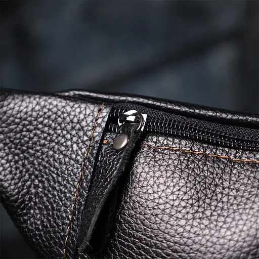 Приваблива сумка-бананка для чоловіків із натуральної зернистої шкіри SHVIGEL 34х12х4 см sum0027424 - фото 20