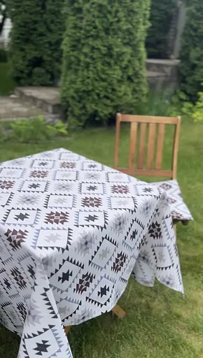 Водоотталкивающая Скатерть Геометрия коричневая 220х140 см (+ 4 салфетки 30х40)