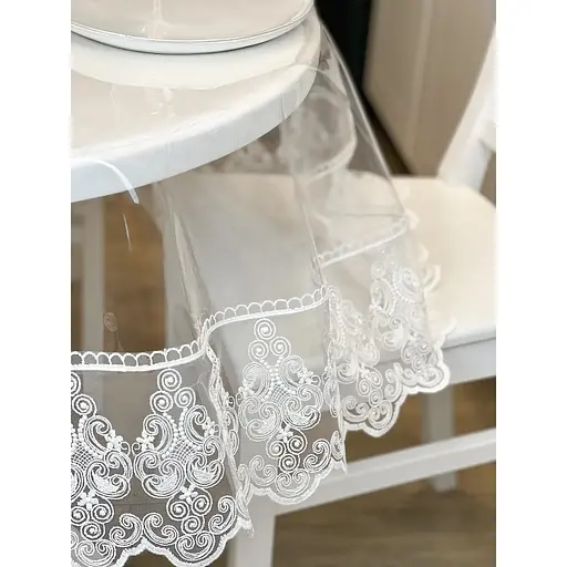 Силиконовая скатерть с молочным кружевом Петек 15 см 100х100 см