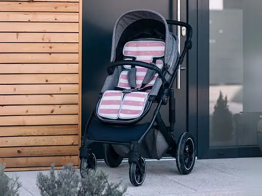 Подкладка для коляски и автокресла FreeON pink-white - фото 3