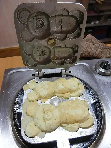 Форма алюмінієва для випікання печива на плиті "Ведмедик Барні великий", Ласунка Сірий 81908 - фото 9