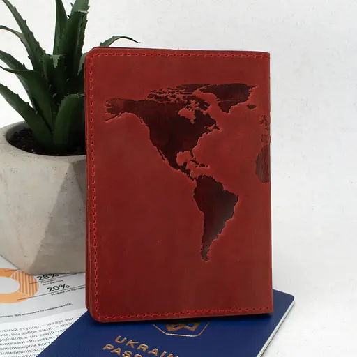 Обложка кожаная на загранпаспорт "Карта" (красная) - фото 2