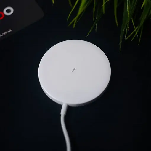 Бездротовий зарядний пристрій Konfulon Q08 MagSafe білий - фото 2
